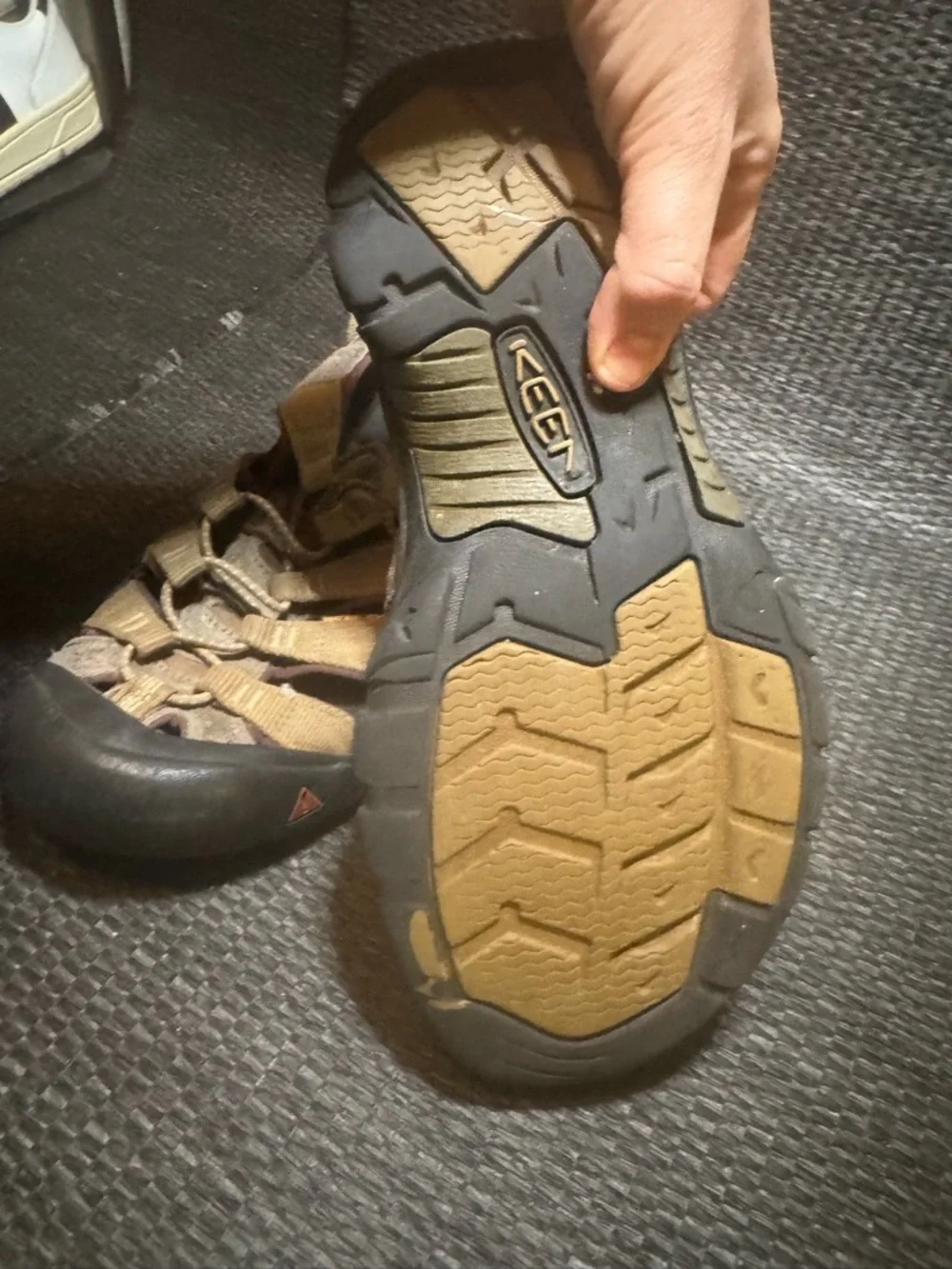 Keen durable closed